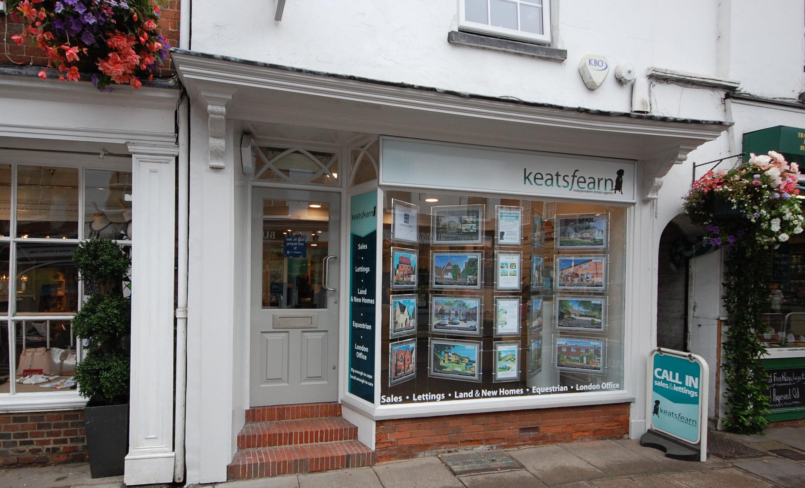 SALES/LETTINGS NEGOTIATOR WANTED